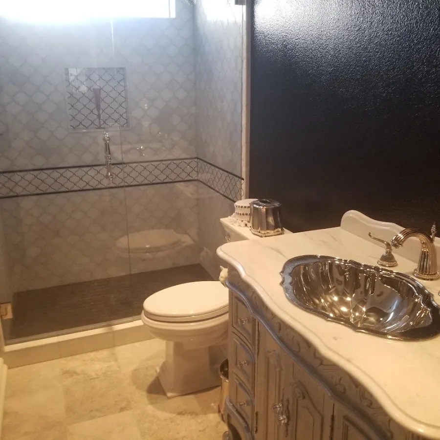 Professional plumbing work and bathroom remodeling in De Soto